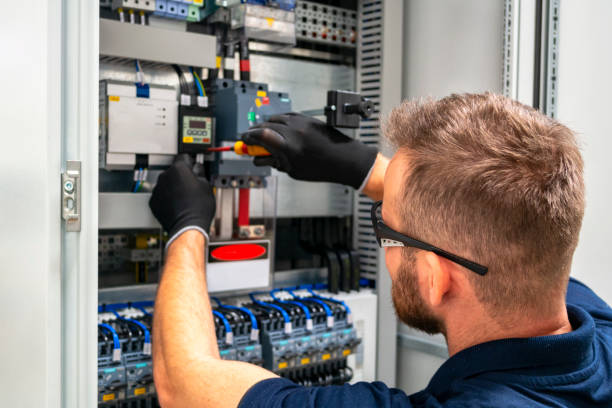 Best Circuit Breaker Installation and Repair  in Staples, CT